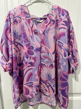 Relaxed V-Neck Tunic in Pink & Purple Floral Print